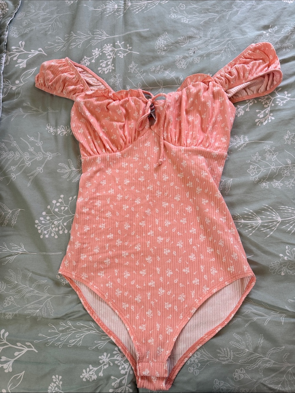 gaze Pink Floral Off-Shoulder Ribbed Bodysuit